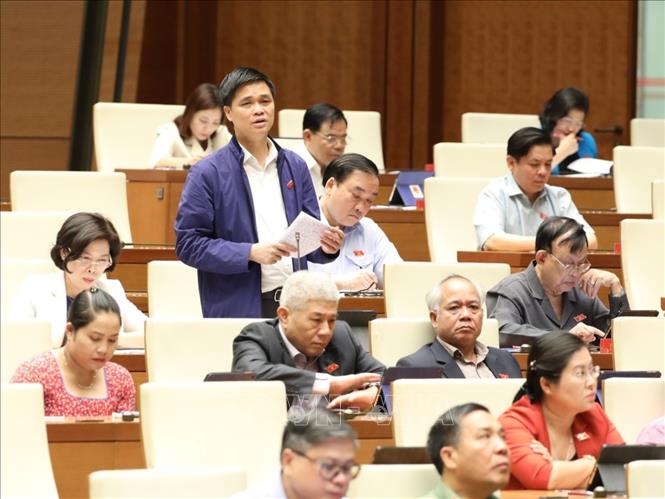 Điều chỉnh biên chế chức danh của HĐND không nên cào bằng